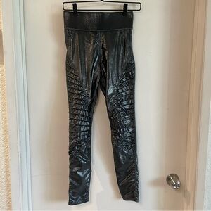 Carbon38 metallic leggings sz S